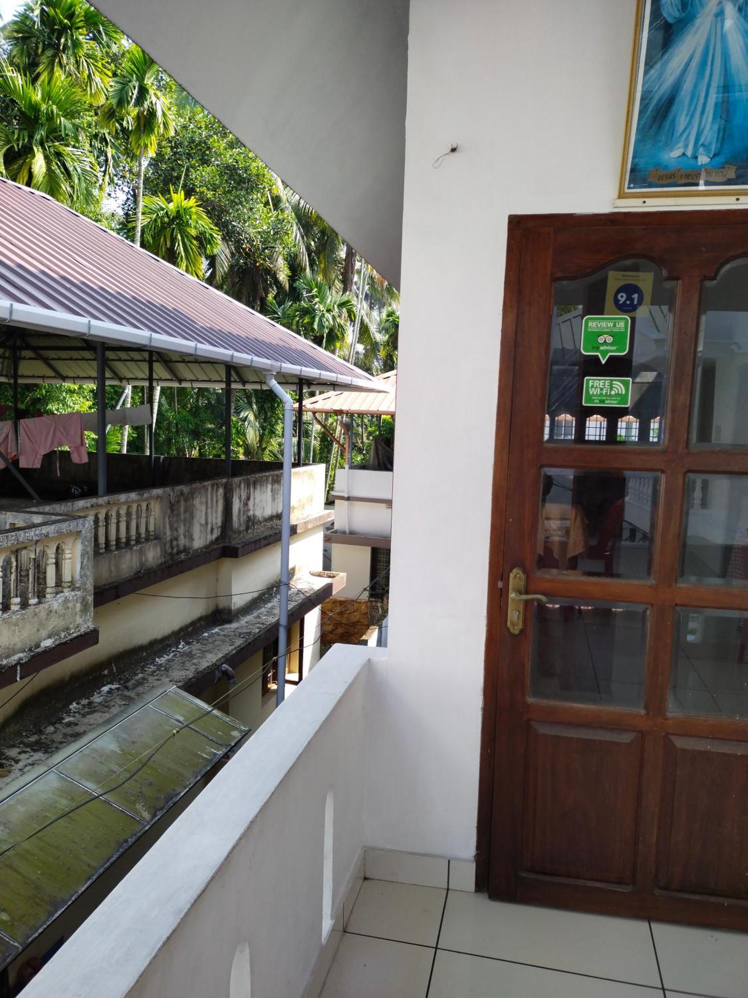 Greenview Homestay Kochi Zewnętrze zdjęcie